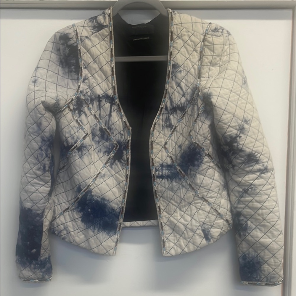 Maison Scotch tie dyed beaded quilted jacket
Open jacket
Great craftsmanship